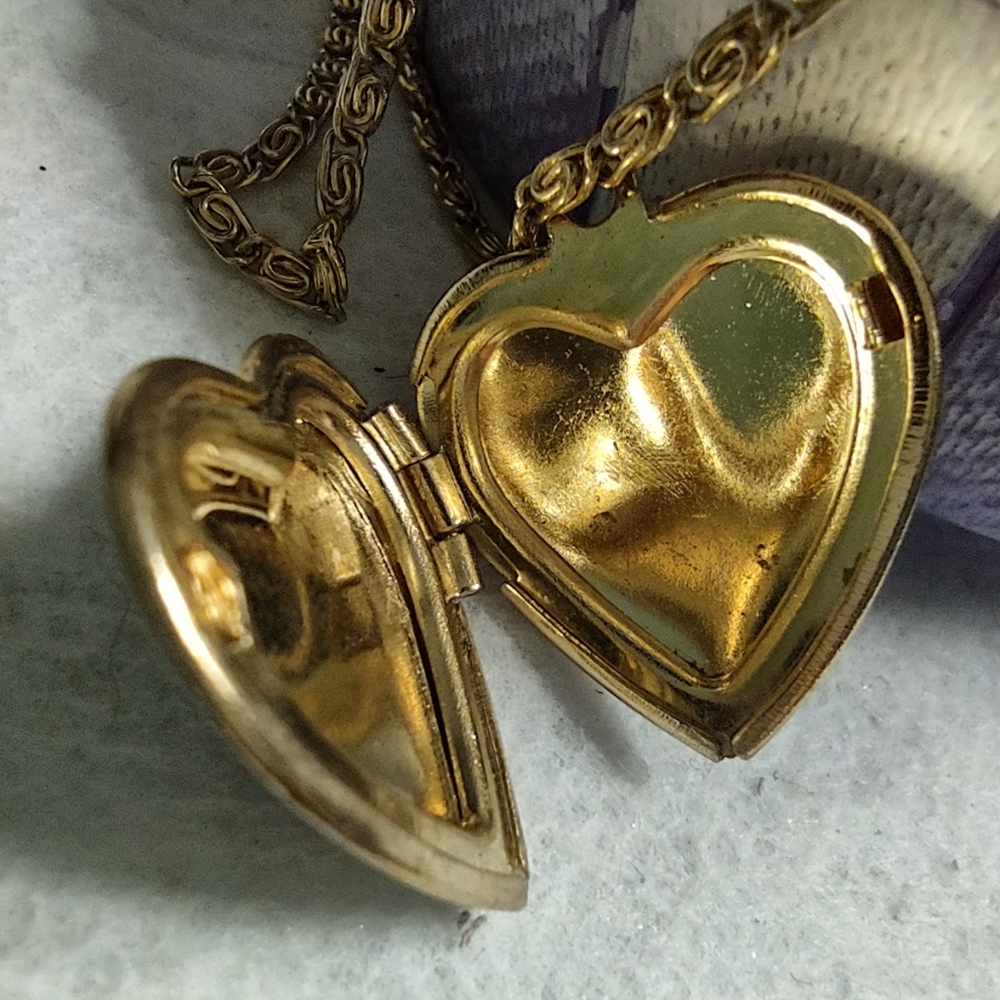 Upcycled Gold Heart Locket Pendant - Picture 8 of 14
